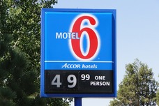 DSC04476 (Motel 6 4999)